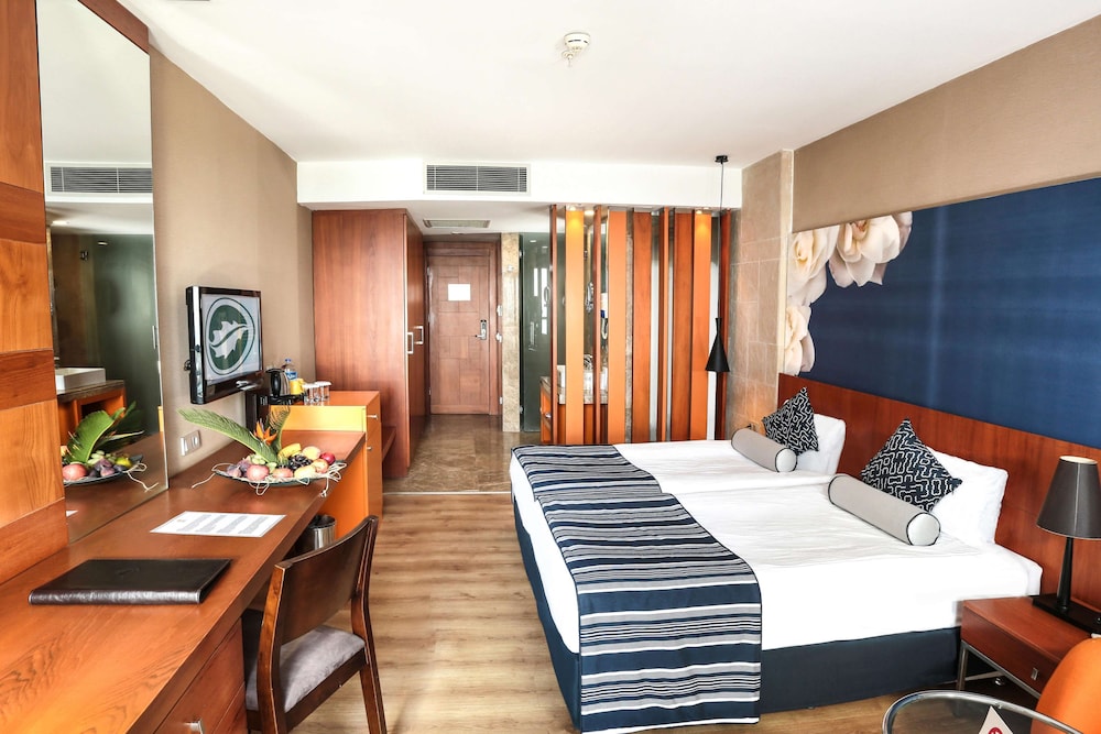 Tui Blue Sherwood Belek - All Inclusive — Hotel rooms in Belek