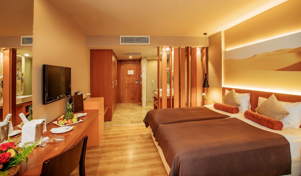 Tui Blue Sherwood Belek - All Inclusive — Hotel rooms in Belek