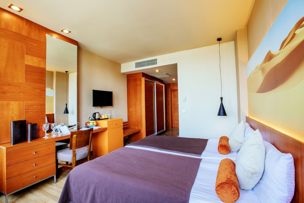 Tui Blue Sherwood Belek - All Inclusive — Hotel rooms in Belek