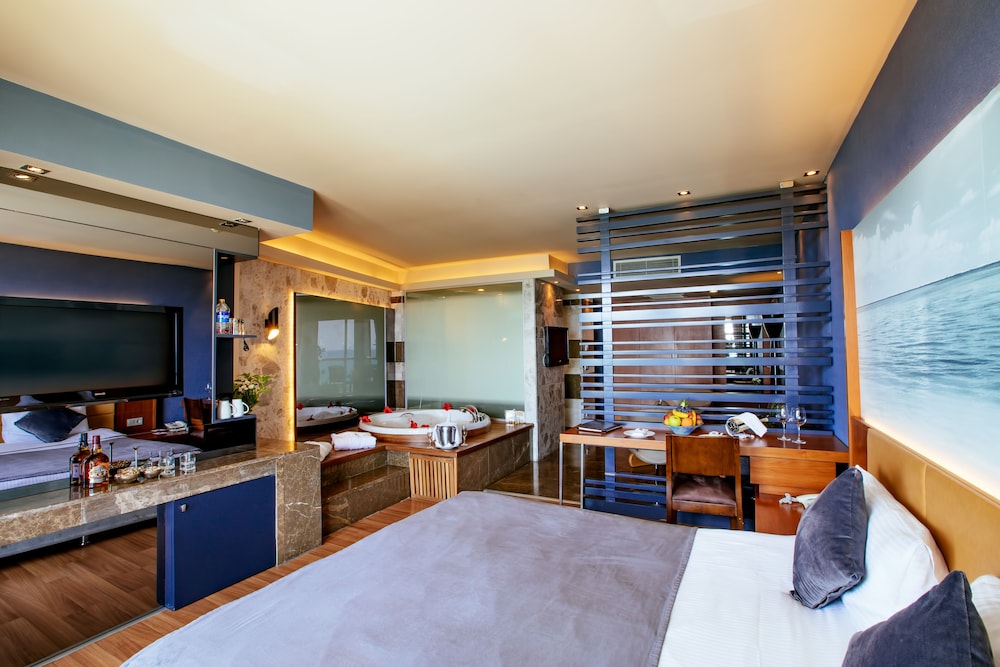 Tui Blue Sherwood Belek - All Inclusive — Hotel rooms in Belek