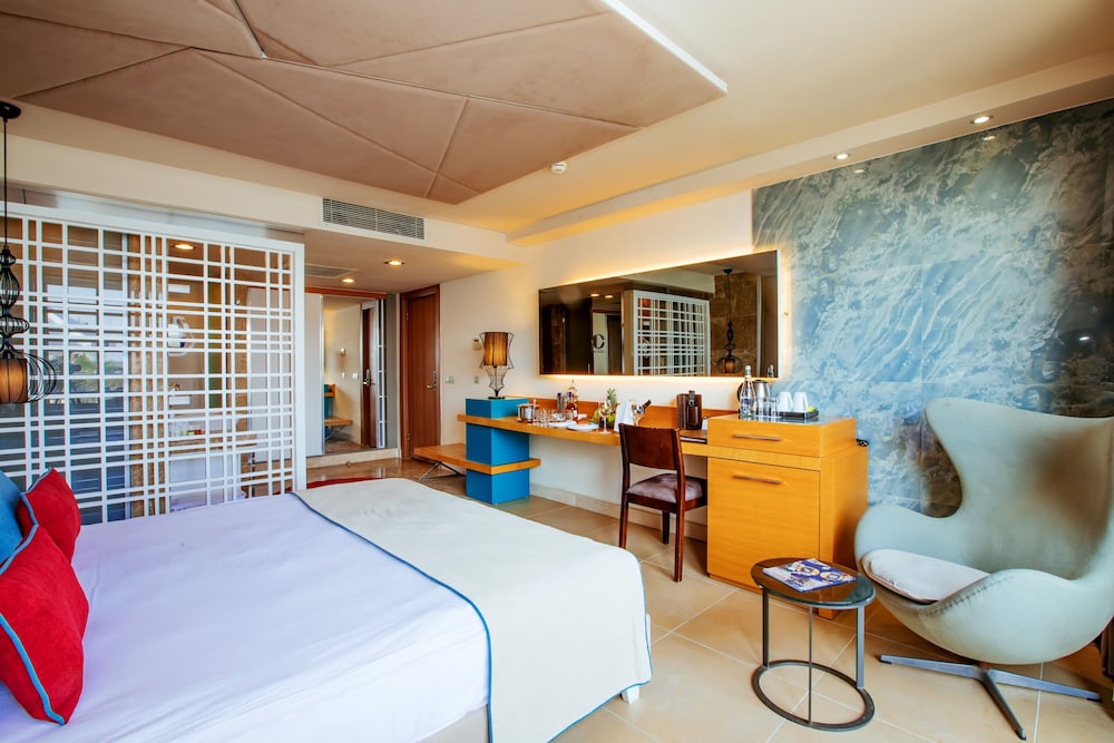 Tui Blue Sherwood Belek - All Inclusive — Hotel rooms in Belek
