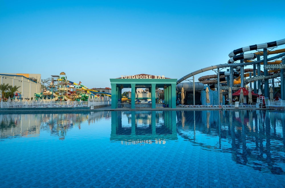 Granada Luxury Belek — Pool in Belek