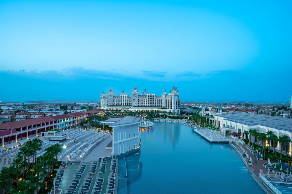 Granada Luxury Belek — Pool in Belek