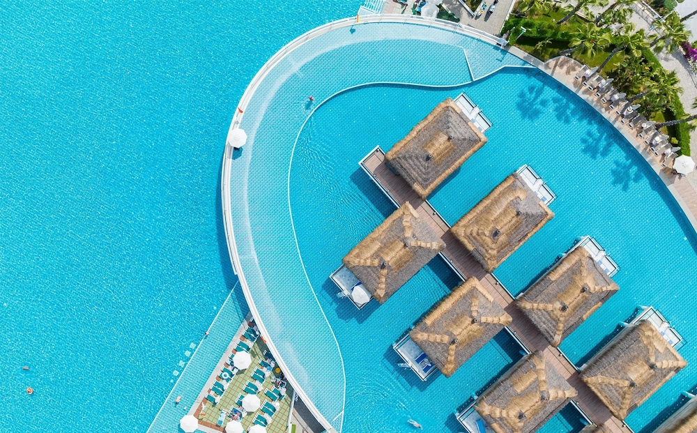 Granada Luxury Belek — Pool in Belek