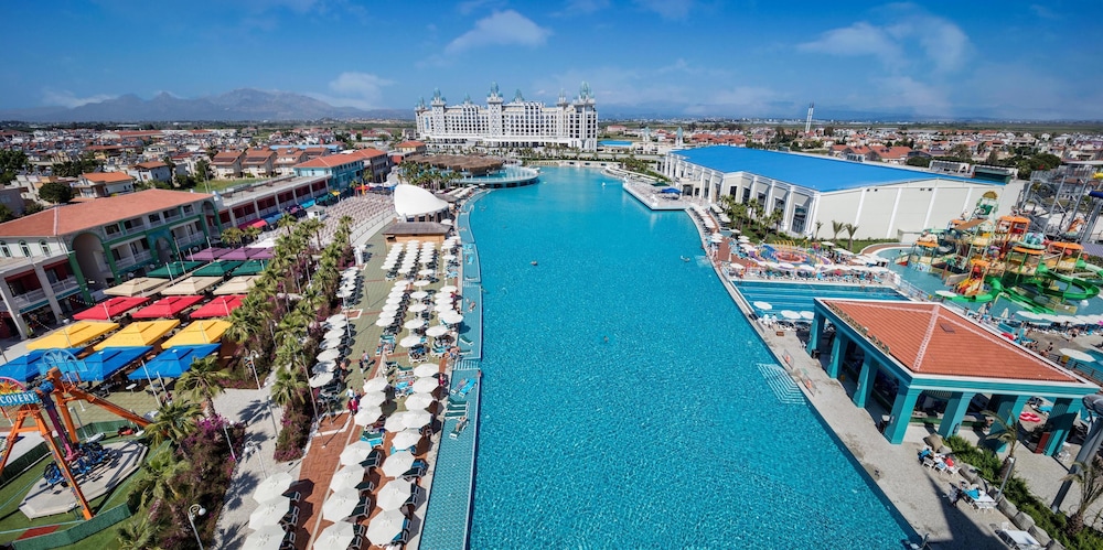 Granada Luxury Belek — Pool in Belek