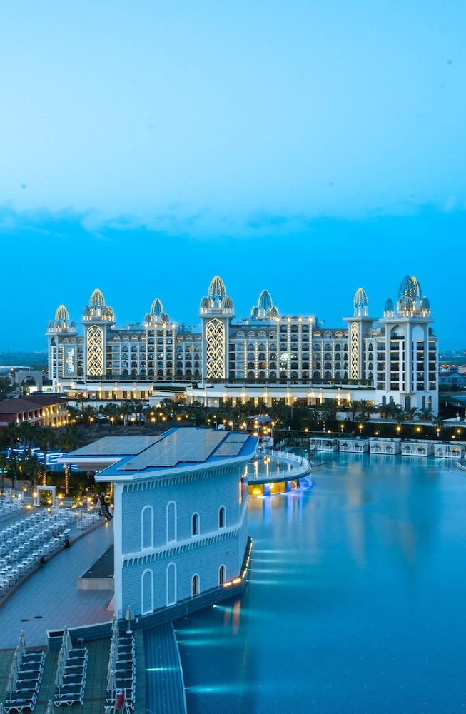 Granada Luxury Belek — Pool in Belek