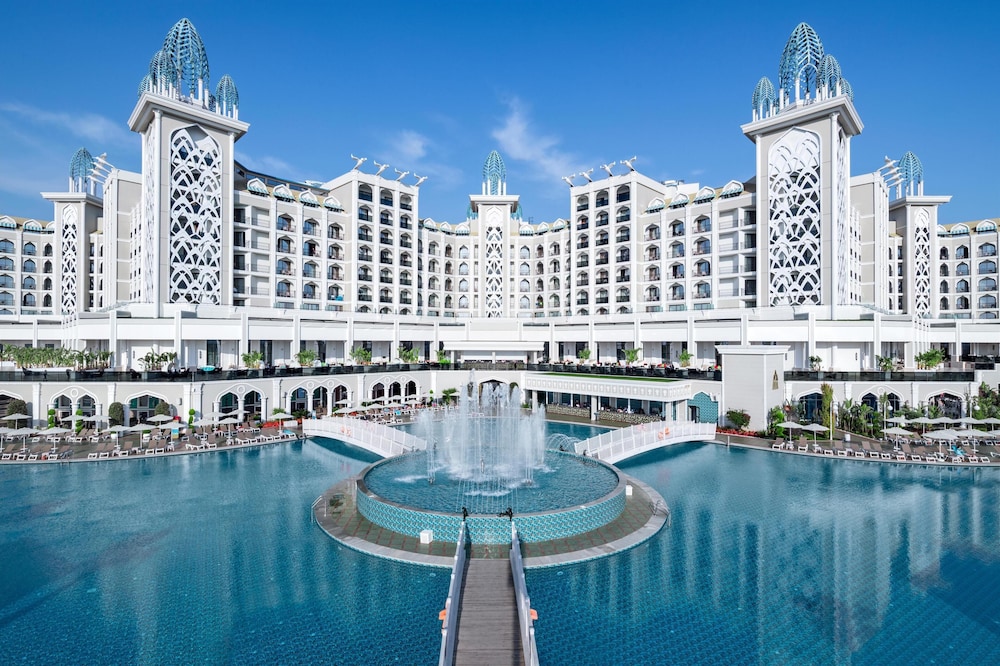 Granada Luxury Belek — Pool in Belek