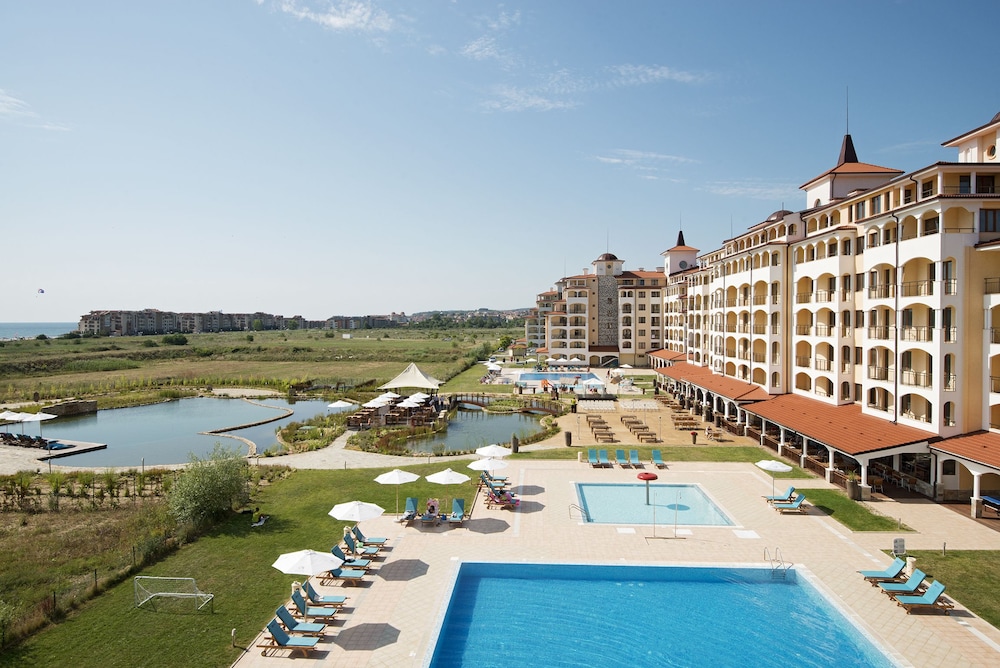 Sunrise All Suites Resort - All Inclusive — Swimming pool in Obzor, Burgas Region