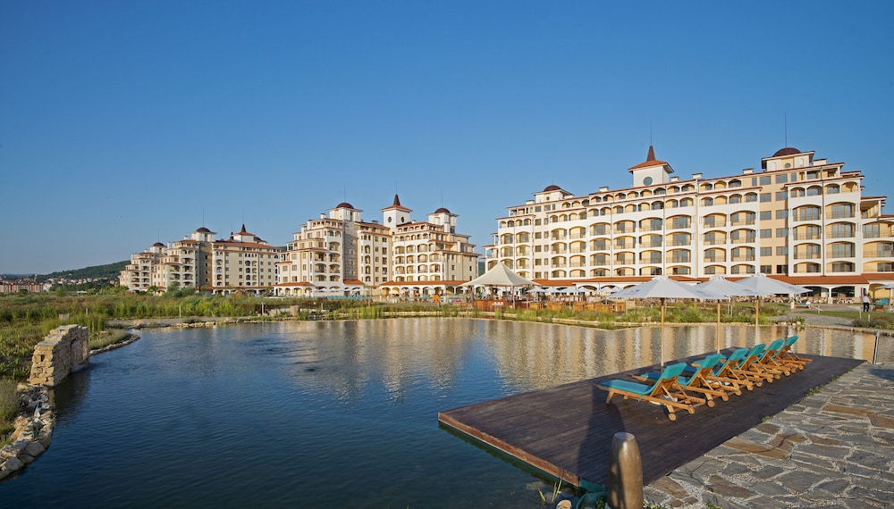 Sunrise All Suites Resort - All Inclusive — Hotel building in Obzor, Burgas Region