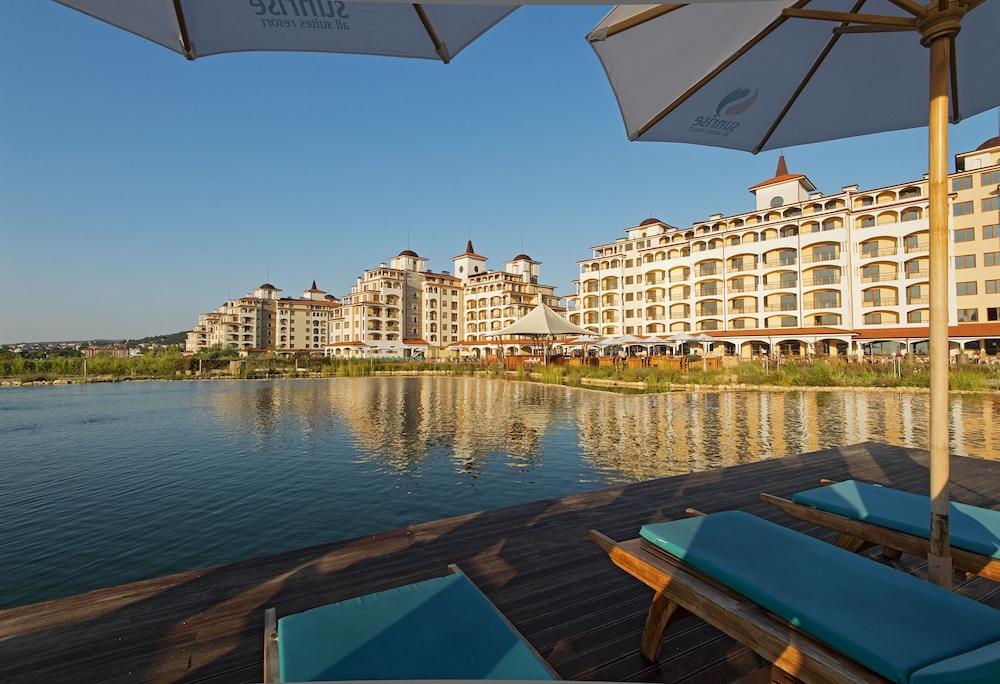 Sunrise All Suites Resort - All Inclusive — Hotel building in Obzor, Burgas Region