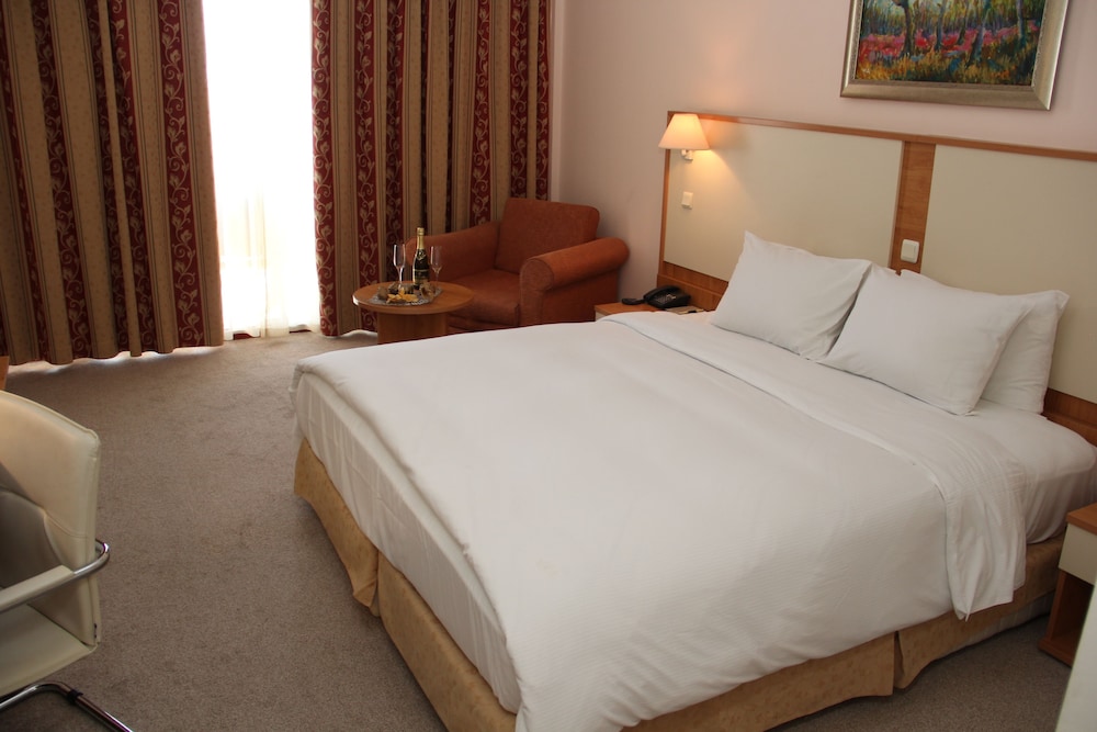 Apollo Resort — Rooms in Golden Sands, Varna Region