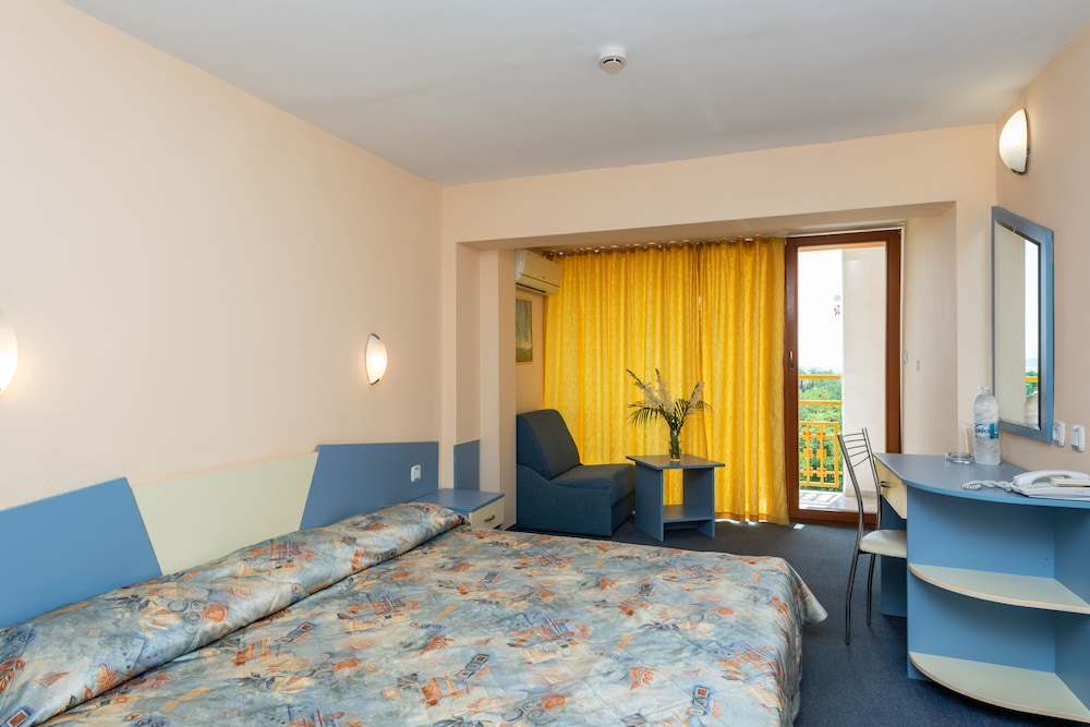 Nessebar Beach — Hotel rooms in Sunny Beach, Burgas Region
