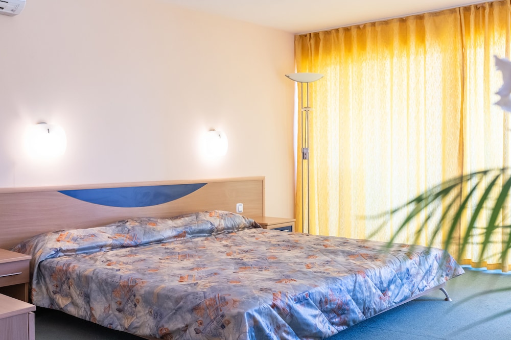 Nessebar Beach — Hotel rooms in Sunny Beach, Burgas Region
