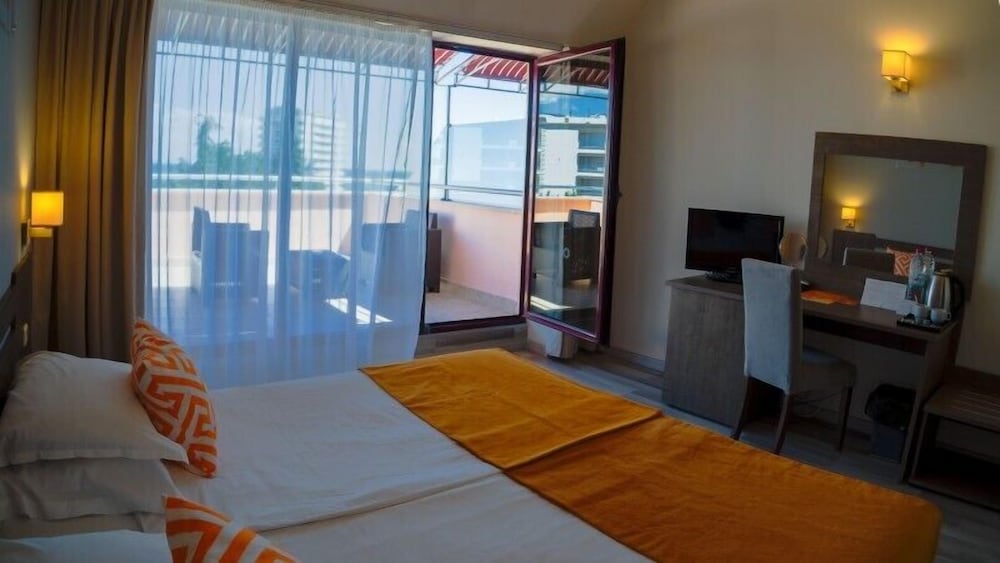 Park Hotel Odessos — Hotel rooms in Golden Sands, Varna Region