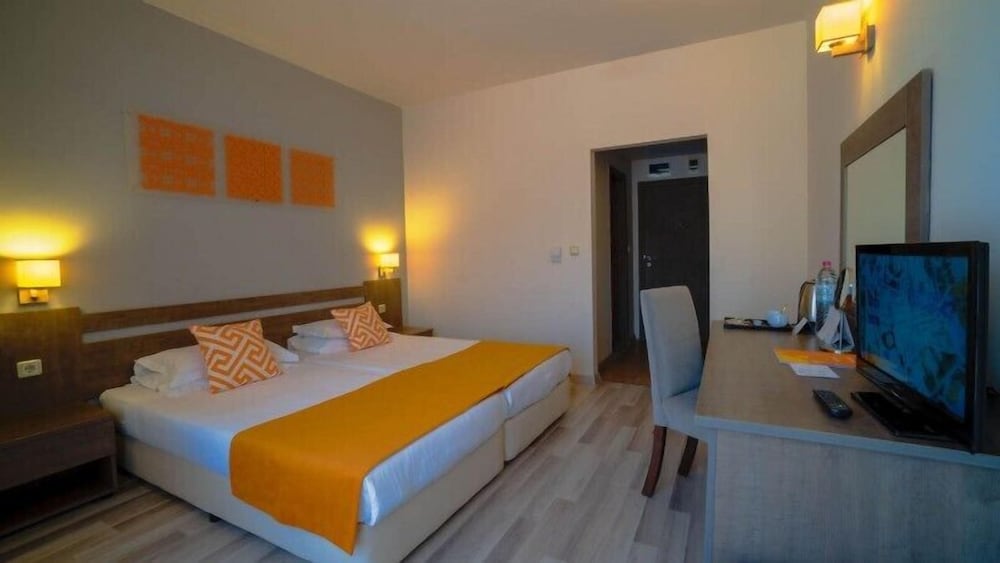 Park Hotel Odessos — Hotel rooms in Golden Sands, Varna Region