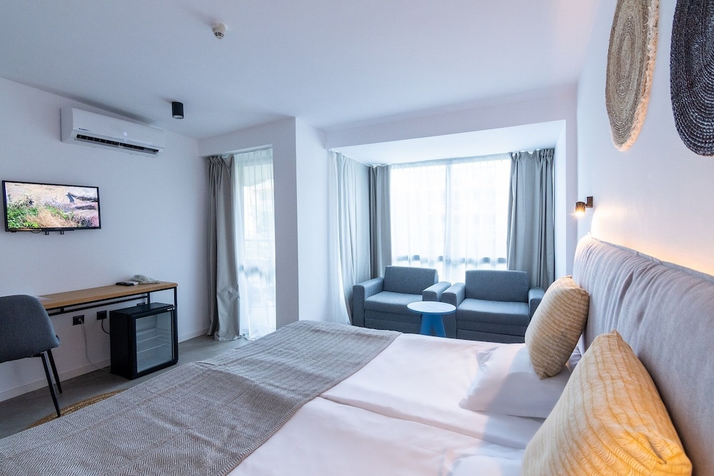 Hotel Excelsior — Hotel rooms in Golden Sands, Varna Region
