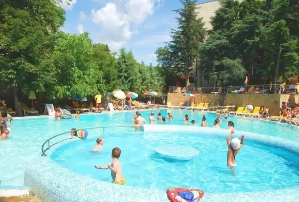 Hotel Excelsior — Swimming pool in Golden Sands, Varna Region