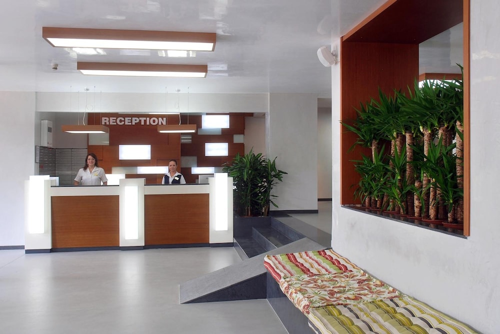Hotel Excelsior — Hotel building in Golden Sands, Varna Region