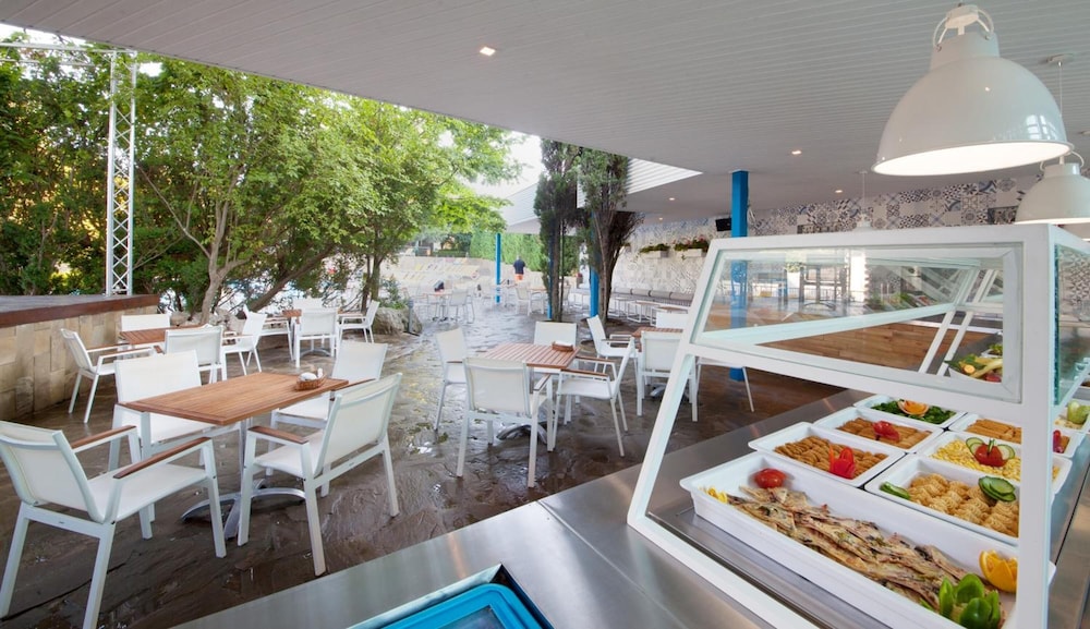 Hotel Excelsior — Restaurant & bars in Golden Sands, Varna Region