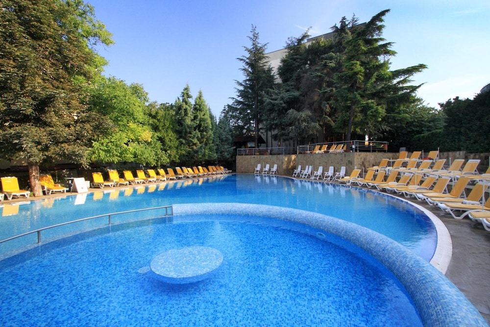 Hotel Excelsior — Swimming pool in Golden Sands, Varna Region