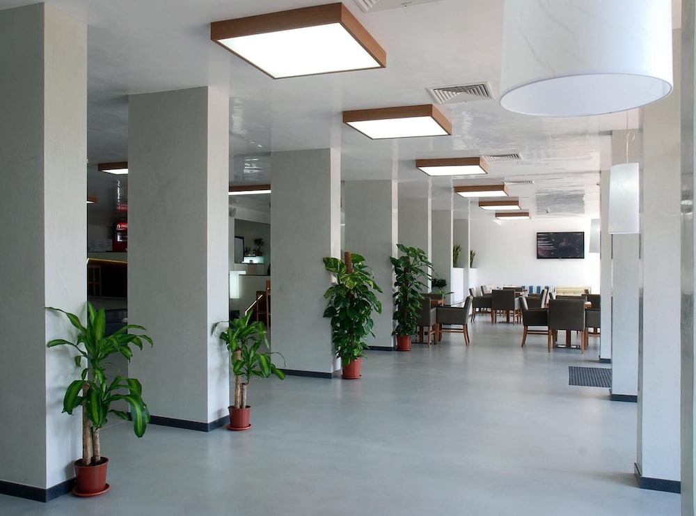 Hotel Excelsior — Restaurant & bars in Golden Sands, Varna Region