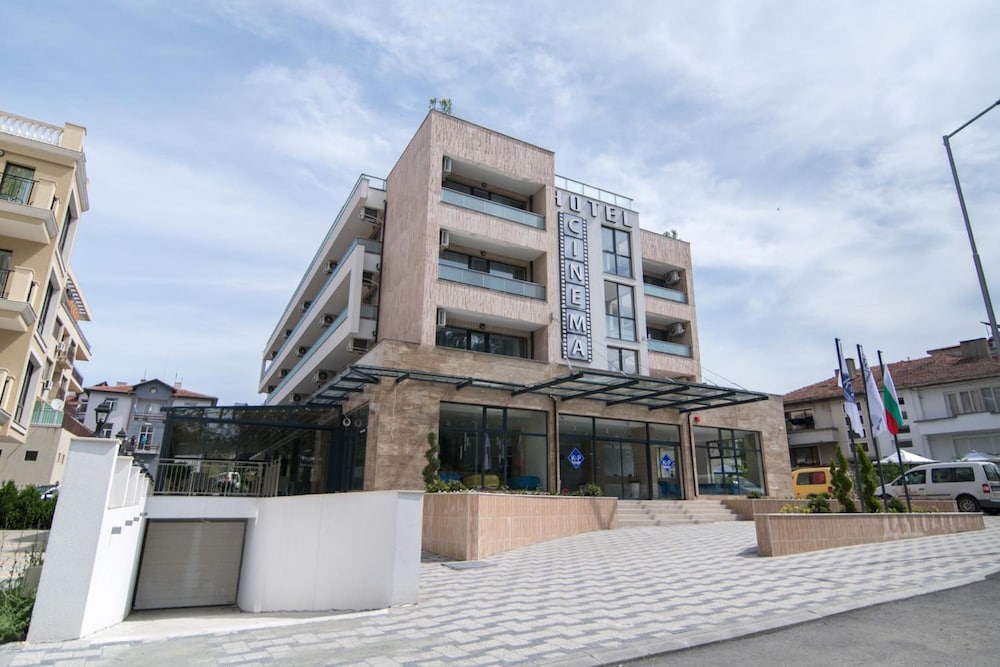 Hotel Cinema — Hotel building in Primorsko, Burgas Region