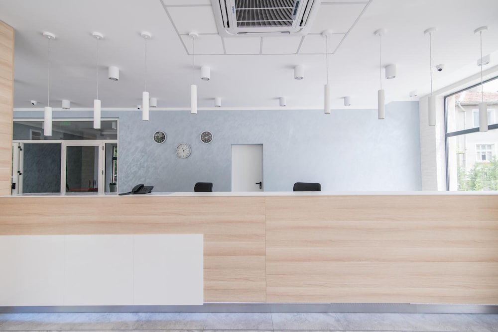 Hotel Cinema — Hotel building in Primorsko, Burgas Region