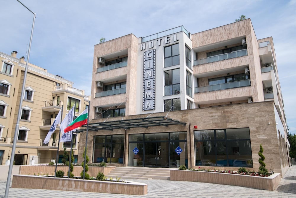 Hotel Cinema — Hotel building in Primorsko, Burgas Region