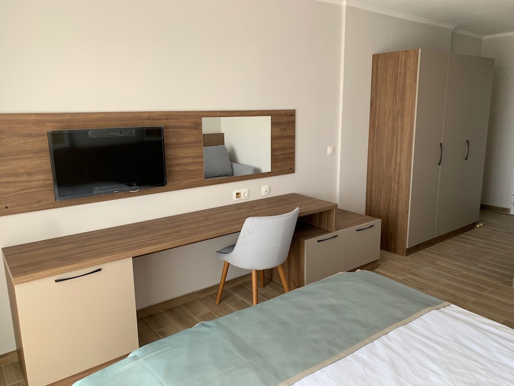 Hotel Cinema — Hotel rooms in Primorsko, Burgas Region