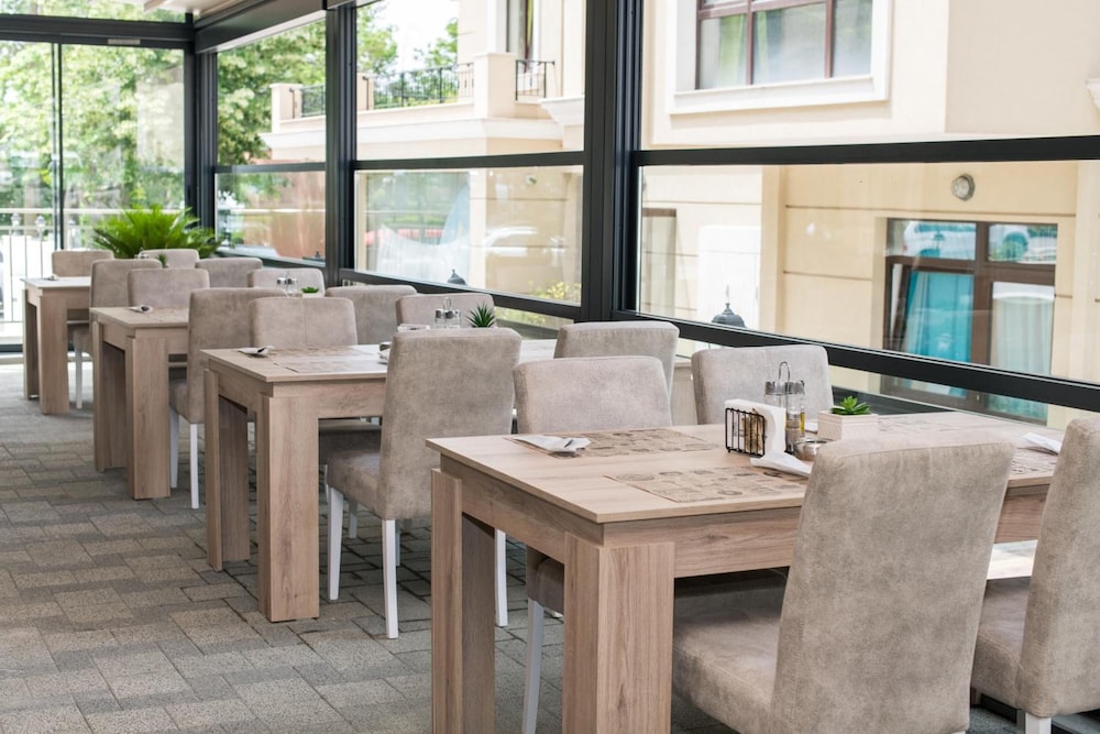 Hotel Cinema — Restaurant & bars in Primorsko, Burgas Region