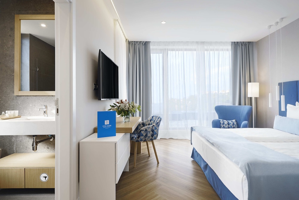 Viva Mare Beach Hotel — Hotel rooms in Sozopol, Burgas Region