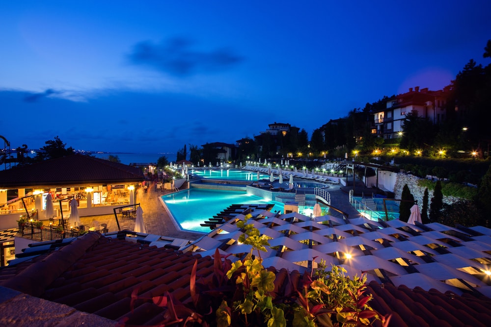 Viva Mare Beach Hotel — Swimming pool in Sozopol, Burgas Region