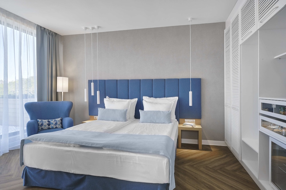 Viva Mare Beach Hotel — Hotel rooms in Sozopol, Burgas Region