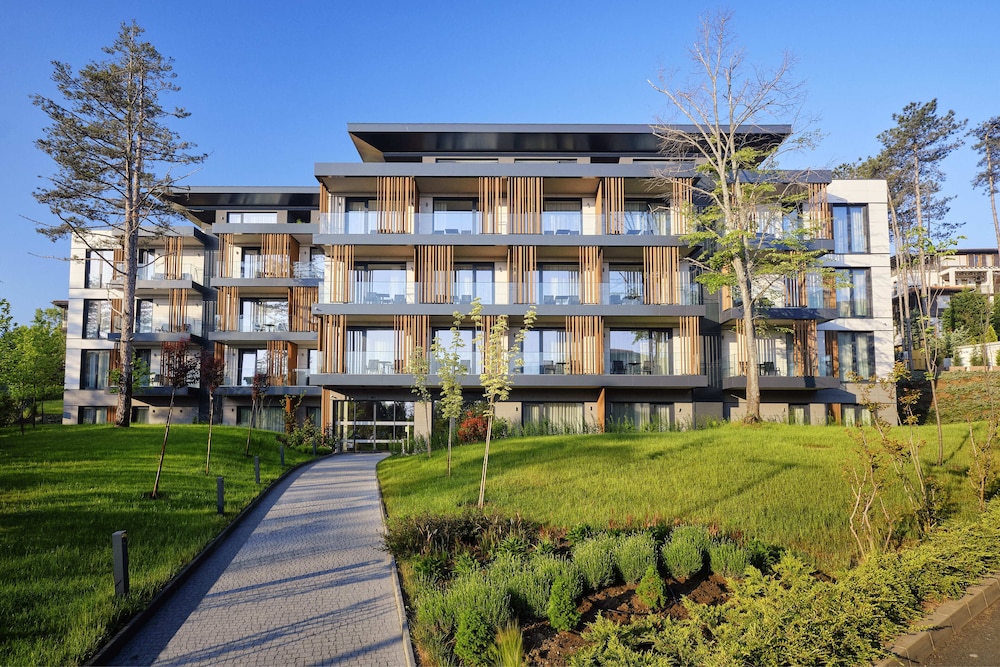 Viva Mare Beach Hotel — Hotel building in Sozopol, Burgas Region