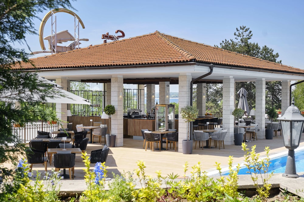 Viva Mare Beach Hotel — Restaurant & bars in Sozopol, Burgas Region