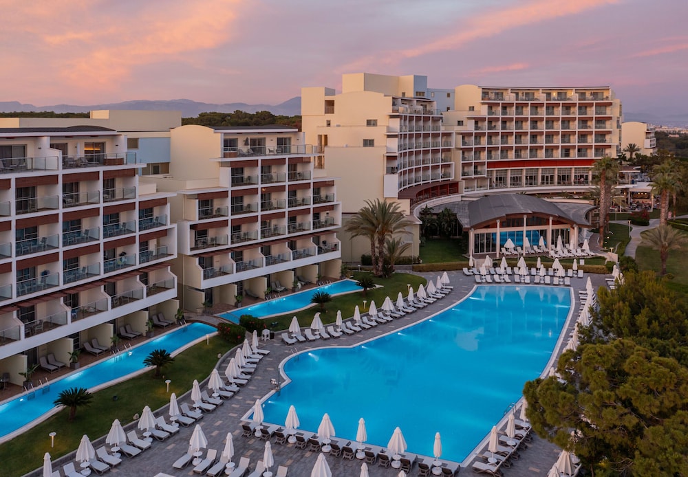 Akra Sorgun Tui Blue Sensatori - All Inclusive — Swimming pool in Side