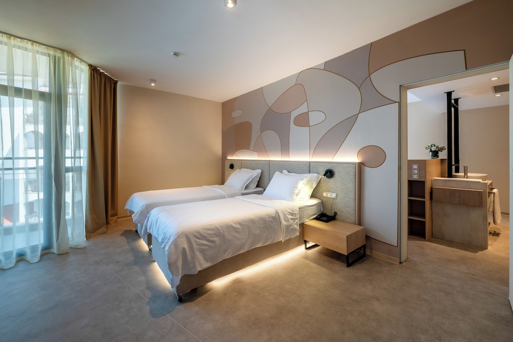 Hotel Zenith — Hotel rooms in Sunny Beach, Burgas Region