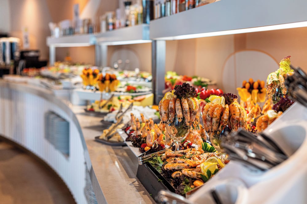 Hotel Zenith — Restaurant & bars in Sunny Beach, Burgas Region