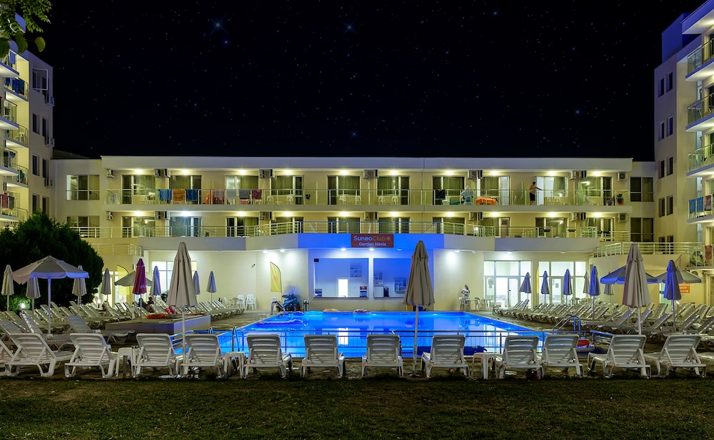 Garden Nevis - All Inclusive — Swimming pool in Sunny Beach, Burgas Region