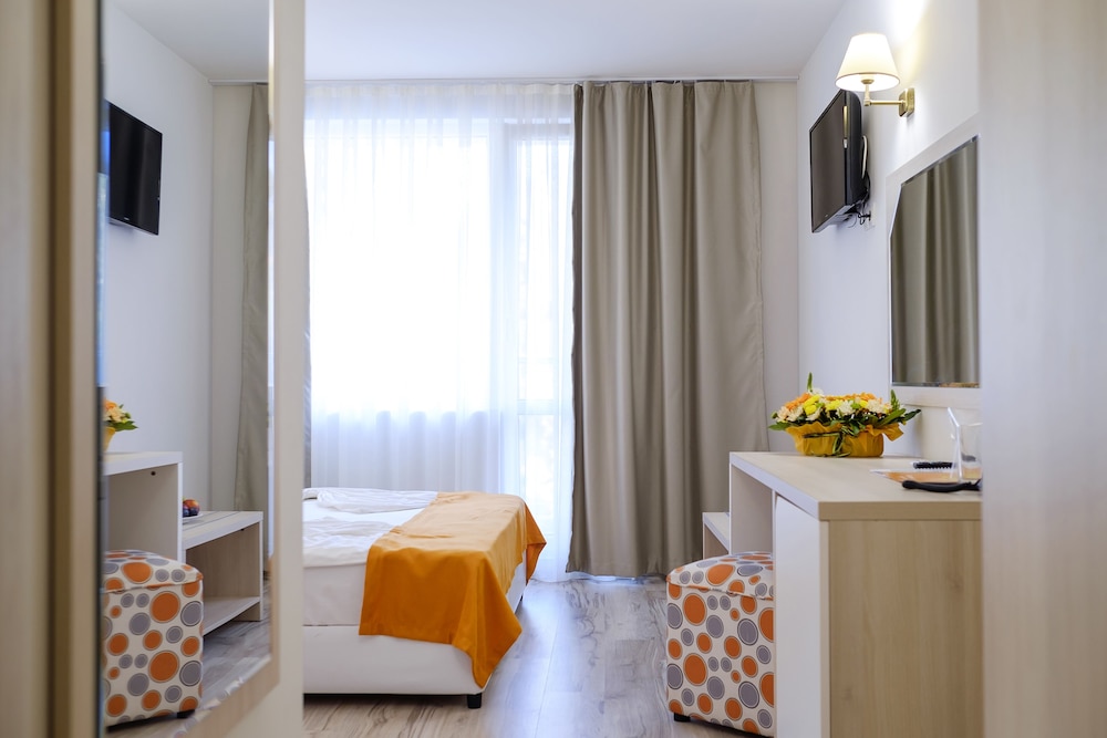 Garden Nevis - All Inclusive — Hotel rooms in Sunny Beach, Burgas Region