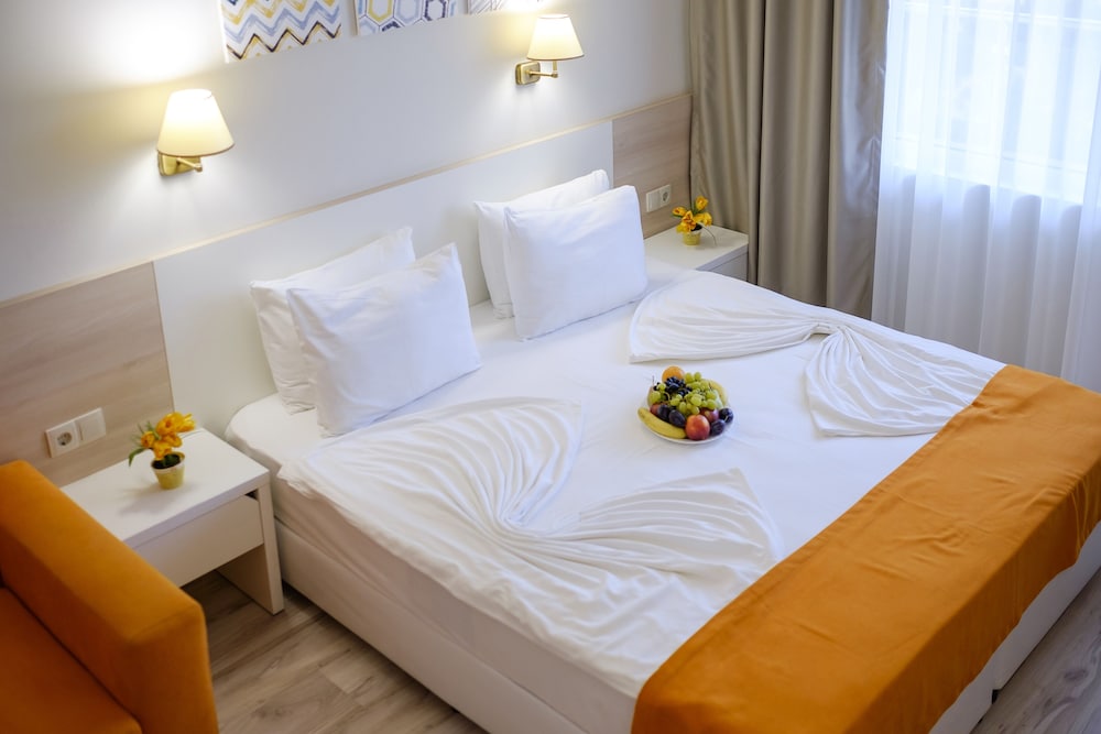 Garden Nevis - All Inclusive — Hotel rooms in Sunny Beach, Burgas Region