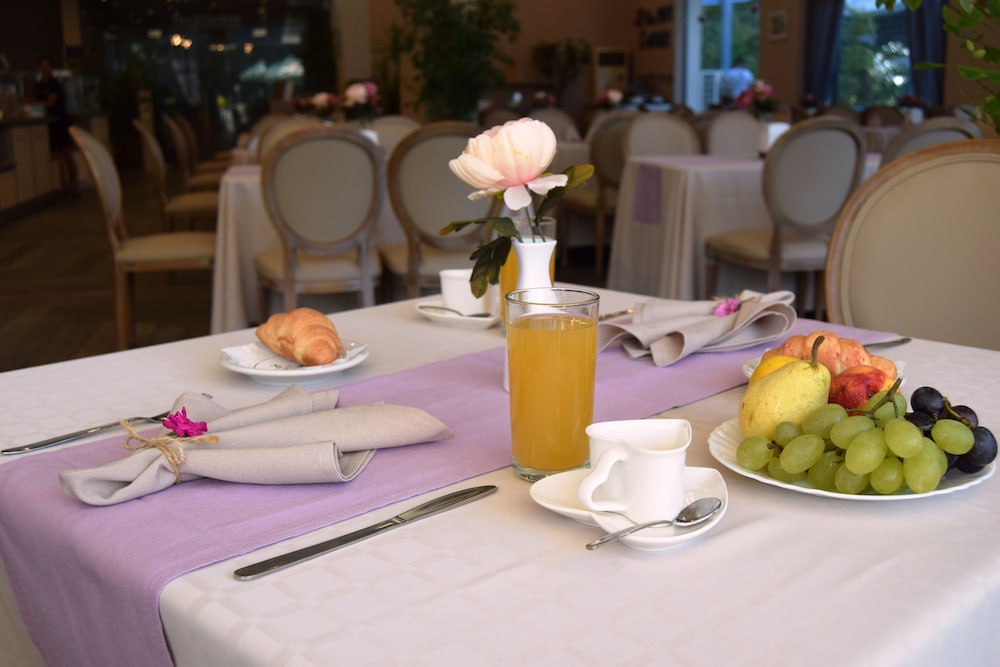 Hotel Sofia - All Inclusive — Restaurant & bars in Golden Sands, Varna Region