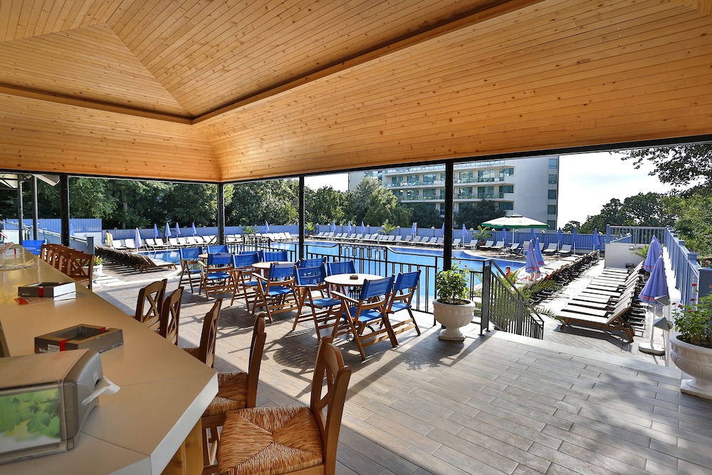 Hotel Sofia - All Inclusive — Restaurant & bars in Golden Sands, Varna Region