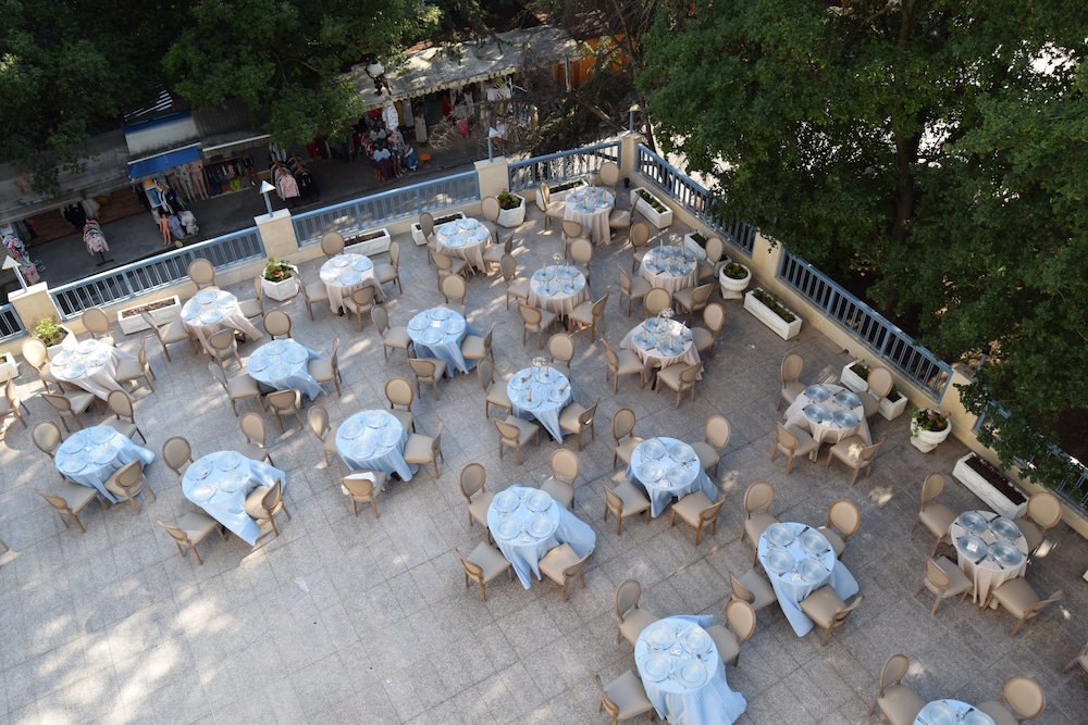 Hotel Sofia - All Inclusive — Restaurant & bars in Golden Sands, Varna Region