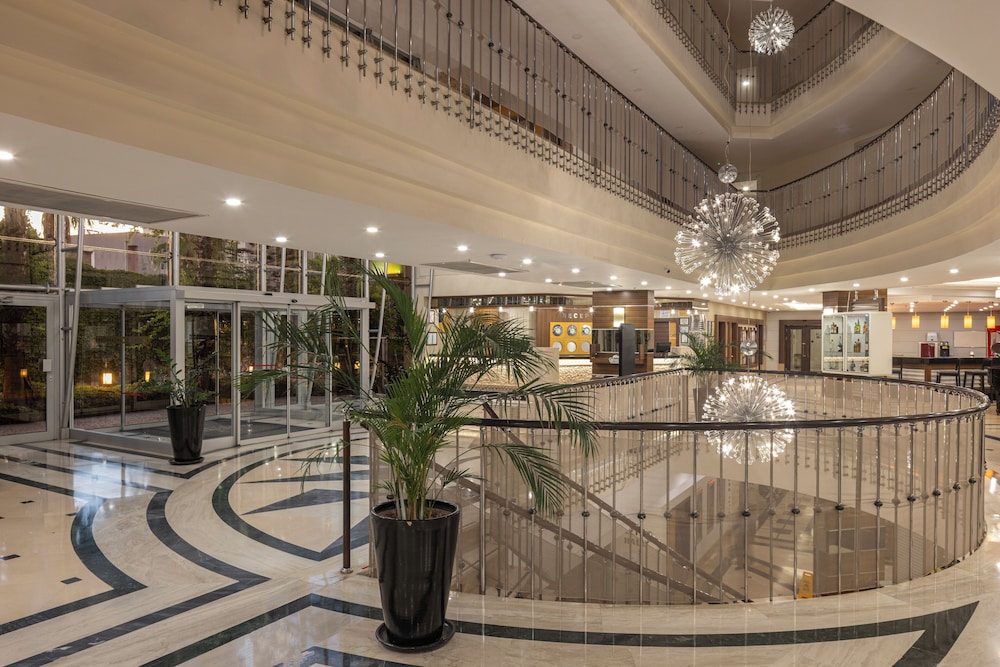 Side Star Park - All Inclusive — Hotel building in Side