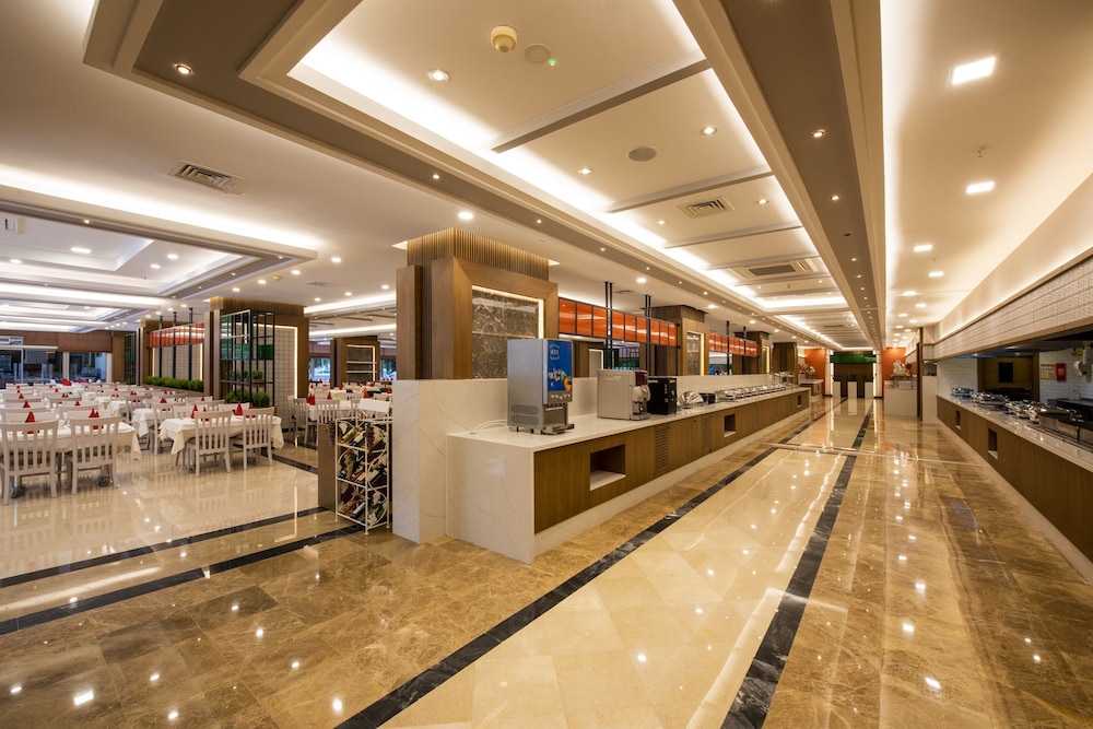 Side Star Park - All Inclusive — Restaurant & bars in Side