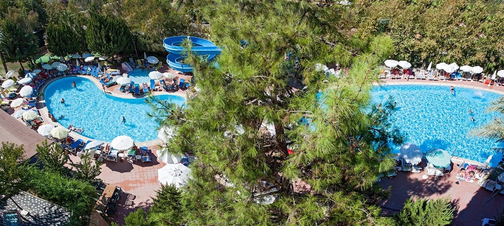Dosi Hotel - All Inclusive — Swimming pool in Side