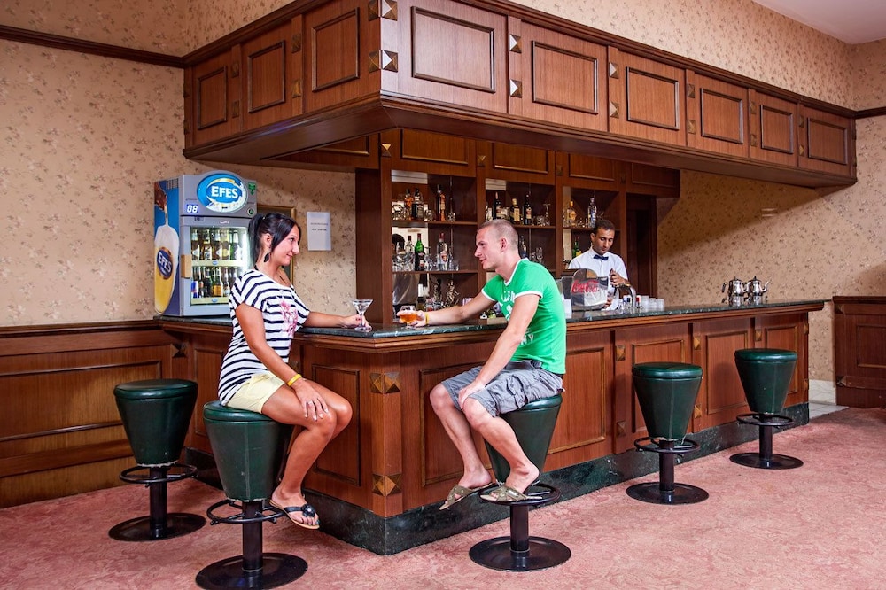 Dosi Hotel - All Inclusive — Restaurant & bars in Side
