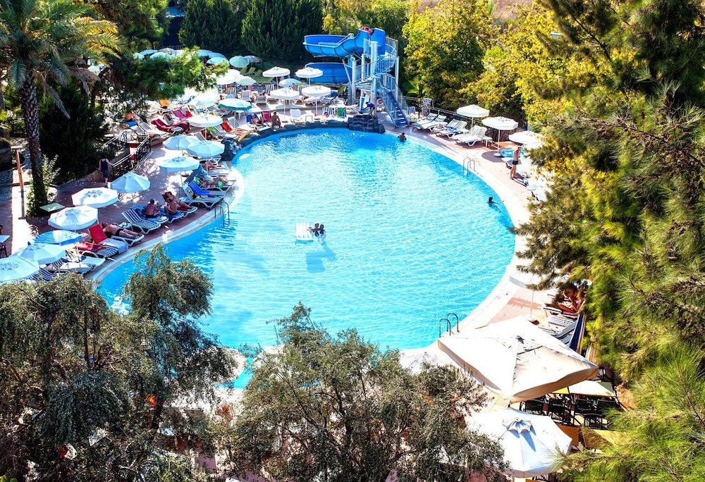 Dosi Hotel - All Inclusive — Swimming pool in Side