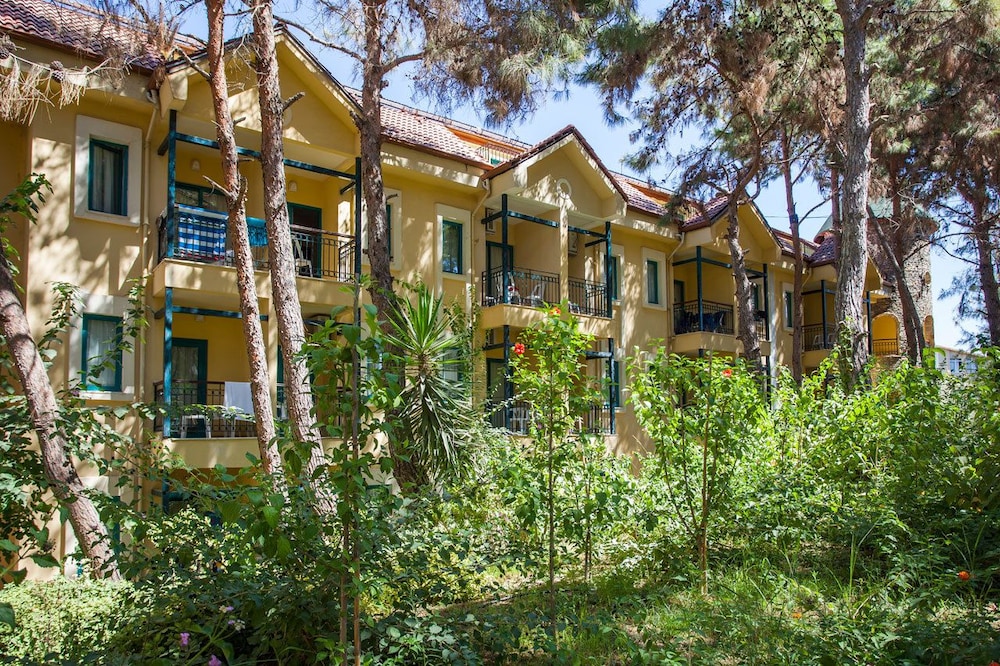 Dosi Hotel - All Inclusive — Hotel building in Side